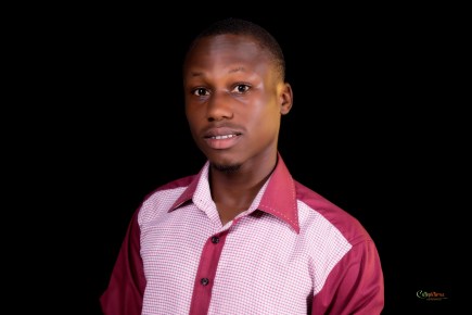 HEAD SHOT PHOTOGRAPH.jpg